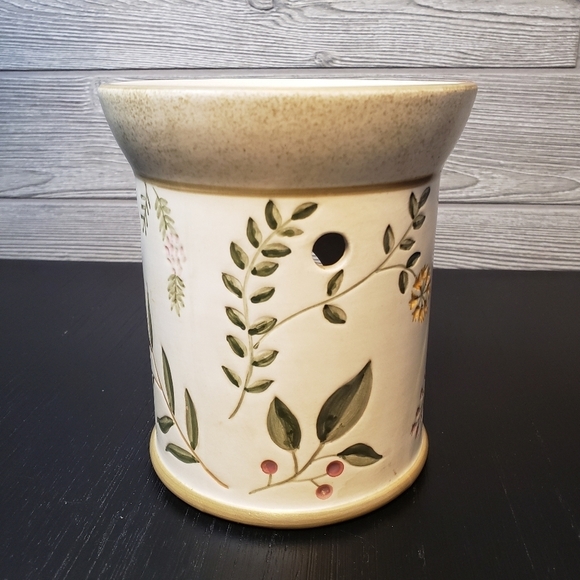 Exclusive Yankee Candle Tea Light Wax Warmer #1018661 Wild Flower - Picture 6 of 7